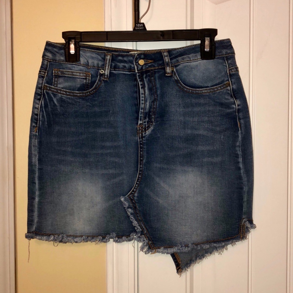 denim skirt